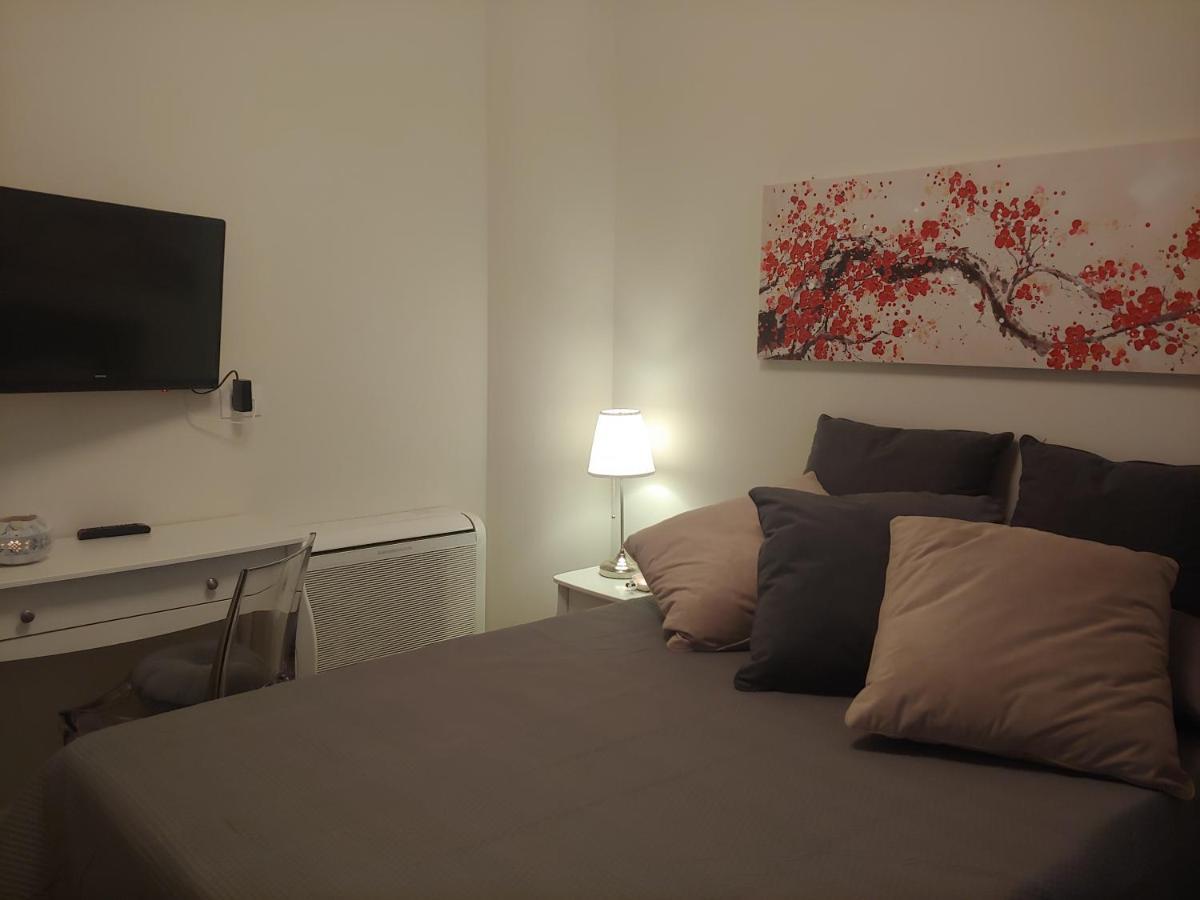 Tiny Room Sassari Bagian luar foto